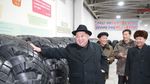 Foto: Wajah Ceria Kim Jong-Un Saat Kunjungi Berbagai Tempat di Korut