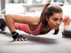 7 Manfaat Push Up dan Cara Melakukan Gerakannya dengan Benar