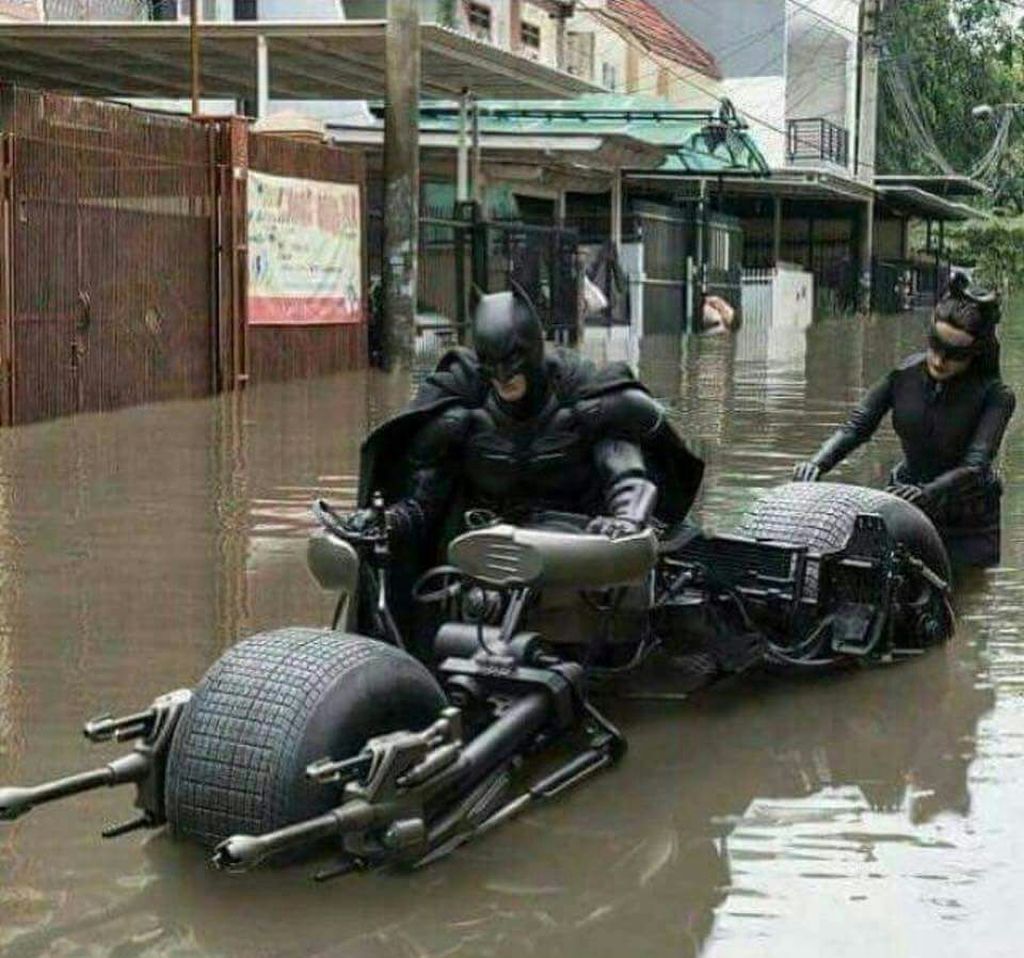 Deretan Meme Jakarta Banjir Yang Bikin Nyengir Foto 3