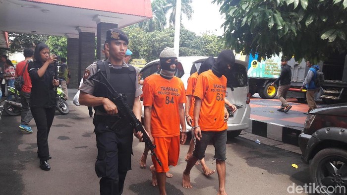 Pelaku Bunuh Pria di Eks Stasiun Gunungputri karena Dendam