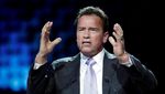 Foto: Cincin Tengkorak Arnold Schwarzenegger di One Planet Summit
