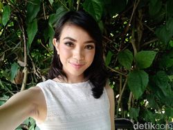 Kumpulan Selfie Cantik dengan Kamera AI