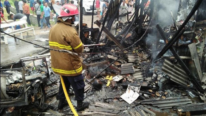 Gas Bocor, 5 Warung Ludes Terbakar di Cibadak Sukabumi