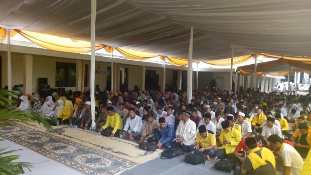 Jelang Munaslub, Kader Golkar se-Indonesia Doa Bersama di DPP
