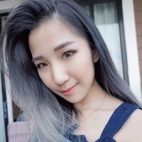 Pemilik akun Instagram @_peanutbunny ini juga terlihat cantik dan memesona dengan polesan makeup flawless natural. Foto: Instagram