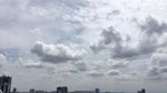 Foto: Terik dan Awan di Langit Jakarta Pasca Hujan Ekstrem