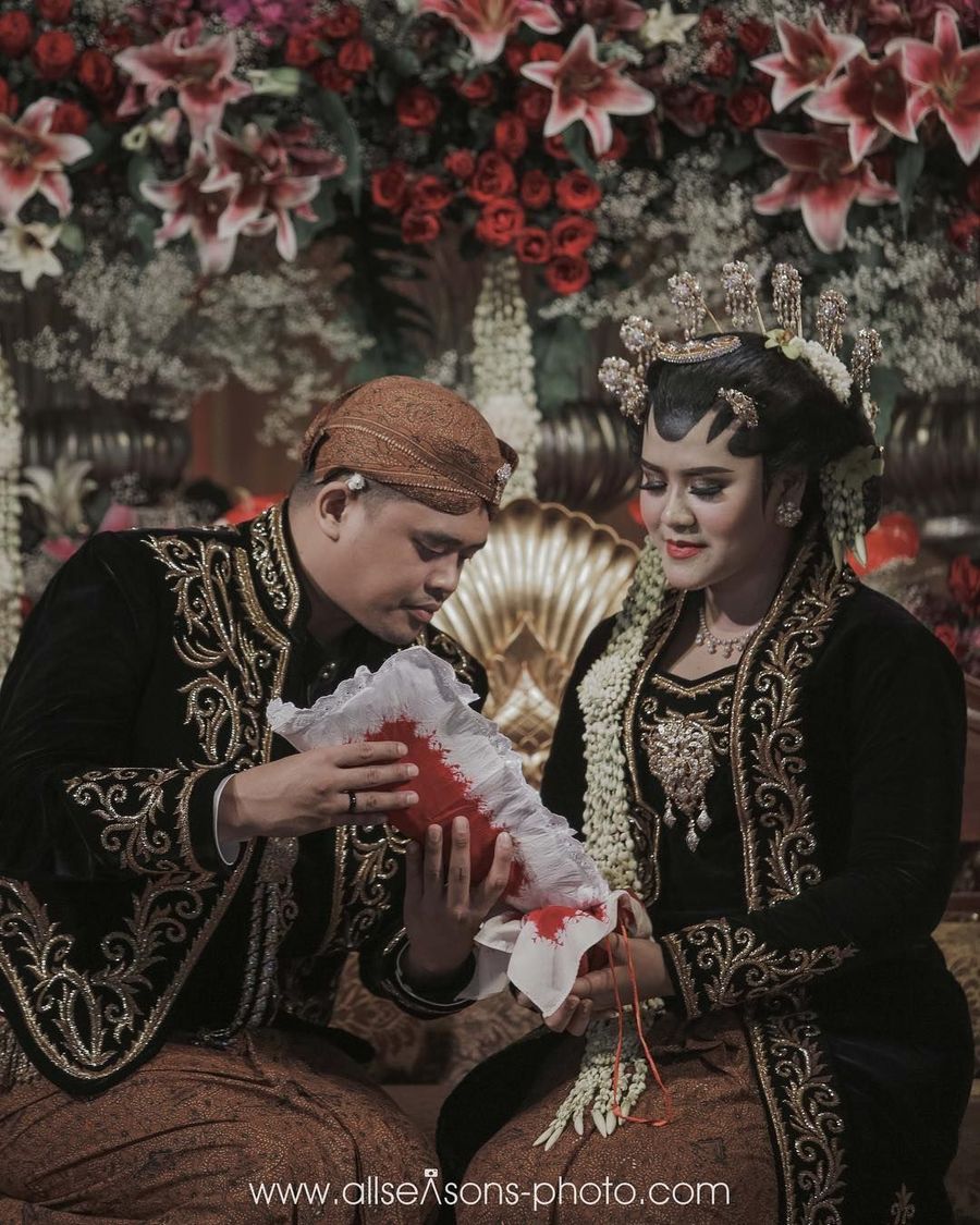 Foto Transformasi Cantik Kahiyang Ayu Dengan Berbagai Makeup Pengantin