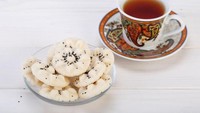 Kue klasik berbahan tepung beras ini jadi makanan kebanggaan orang Iran. Ada aroma khas dari kue ini karena dibuat dengan tambahan air bunga mawar. Foto: Istimewa