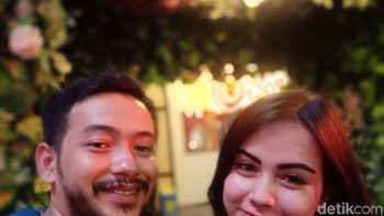 Selfie di kondisi indoor dengan mode standar. Foto: Adi Fida Rahman/detikINET