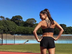 Cukup 28 Menit, Begini Olahraga Kayla Itsines yang Digandrungi Selebriti Dunia