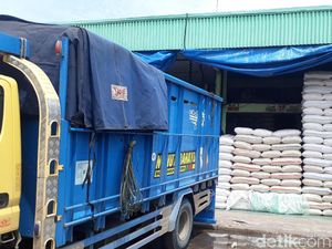 Pedagang Cipinang: Beras Masuk, Tapi Tak Sesuai Harapan