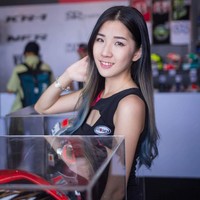 Hazel juga pernah menjadi model di G-Fair Korea, sebuah pameran yang menampilkan produk-produk Korea di Malaysia. Foto: Instagram