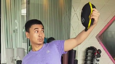 Kocak! Nge-gym ala Raditya Dika yang Bikin Ngakak