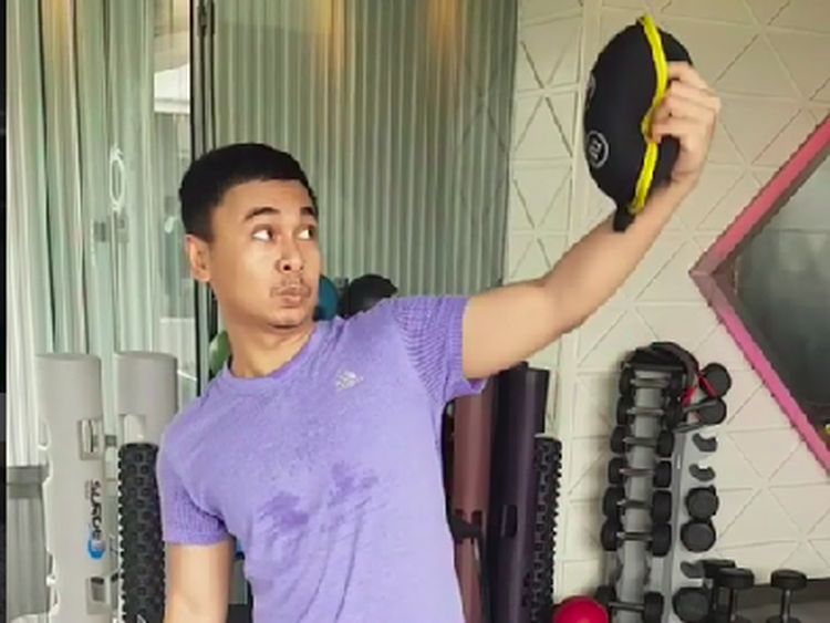 Kocak! Nge-gym ala Raditya Dika yang Bikin Ngakak