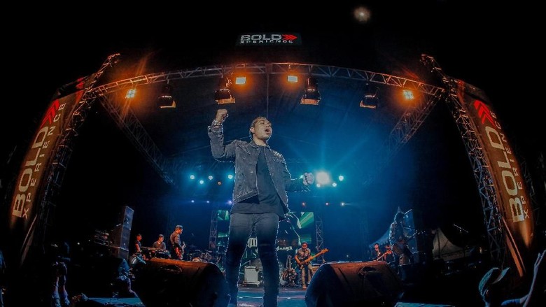 Armada Kalahkan Virgoun, Asal Kau Bahagia Ditonton 250 Juta Kali Armada Kalahkan Virgoun, Asal Kau Bahagia Ditonton 250 Juta Kali