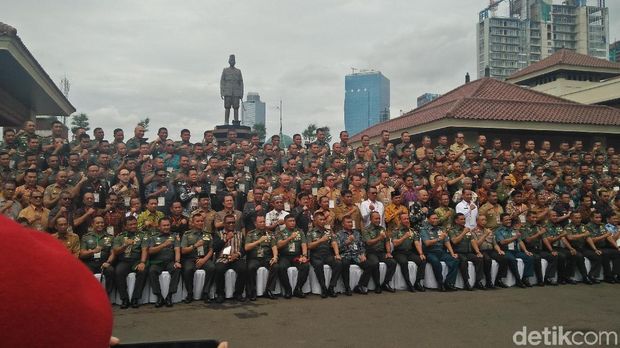 Bangun Jamban hingga Irigasi, KSAD Sebut TNI Bangun Desa Memuaskan