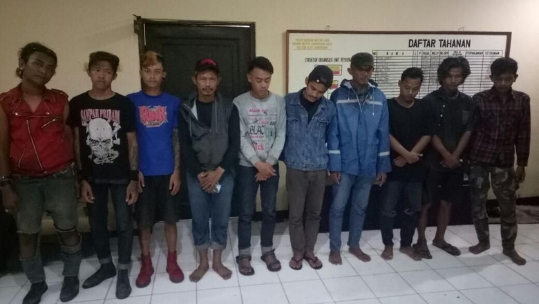 171 Preman Terjaring Razia di Tangerang, 9 Orang Ditahan 171 Preman Terjaring Razia di Tangerang, 9 Orang Ditahan