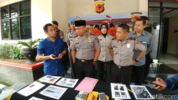 Pria Terpotong di Eks Stasiun Gunungputri Dibunuh, 4 Pelaku Dibekuk