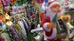 Pernak-pernik Natal Mulai Ramai Dicari
