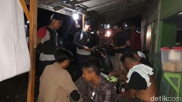 Operasi cipta kondisi di Kota Semarang.
