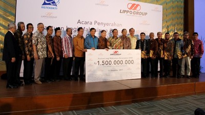 Lippo Group Serahkan Beasiswa Senilai Rp 1,5 Miliar untuk Mahasiswa