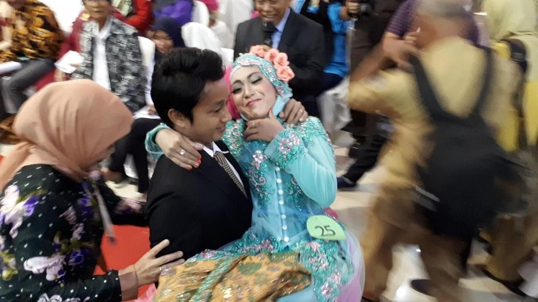 surabaya nikah siri surat 79 Ini Pasangan Bahagianya Setelah Menikah Resmi surabaya nikah siri surat 79 Ini Pasangan Bahagianya Setelah Menikah Resmi