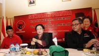 Ketua Umum PDI Perjuangan Megawati Soekarnoputri memberikan arahan secara tertutup kepada calon kepala daerah di sekolah partai PDIP.
