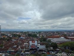 Menguji Kamera Belakang Oppo F5 Versi Murah