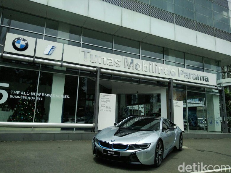 Diler BMW i di Tebet. Foto: Khairul Imam Ghozali Diler BMW i di Tebet. Foto: Khairul Imam Ghozali