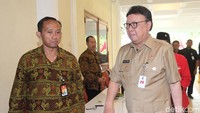 Acara tersebut juga dihadiri oleh Mendagri Tjahjo Kumolo.  