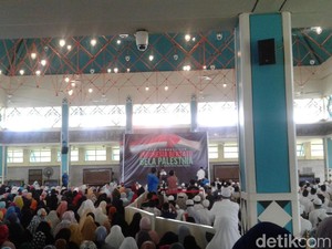 Ulama di Masjid PI Ajak Jemaah Aksi Bela Palestina 15 Desember