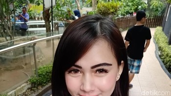 Hasil selfie dengan mode beautify level 3. Foto: Adi Fida Rahman/detikINET