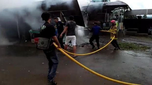 Gas Bocor, 5 Warung Ludes Terbakar di Cibadak Sukabumi