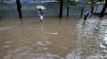 Foto: Genangan Air Setinggi 50 cm Rendam Kawasan Menteng