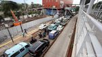 Duh, Depan Stasiun Jatinegara Kembali Semrawut dan Macet