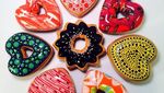 Cantik Manis Donat-donat Ini Dibuat dari Keramik