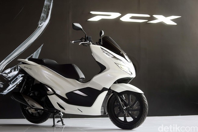 Persaingan Roda Dua 2017, Ditutup dengan Honda PCX Lokal vs Yamaha NMAX