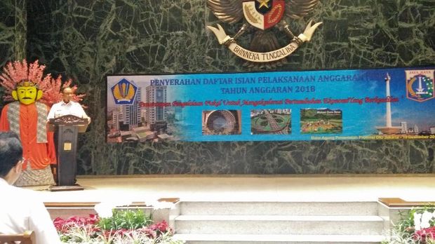 Ada Gambar Simpang Susun Semanggi, Anies: Ini Lewat DIPA Nggak ya?