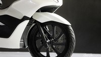 Datangnya Honda PCX buatan lokal dari Sunter sekaligus menghentikan pengiriman motor dari Thailand dan Vietnam. Impor motor PCX sudah dihentikan sekitar 2 bulan lalu. Mulai awal tahun depan PCX lokal yang akan diproduksi dan dipasarkan.
