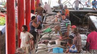 Foto: Sebagai negara kepulauan, Seychelles menghasilkan banyak ikan. ikan yang dijual mirip dengan di Indonesia, ada kakap, tongkol, tenggiri atau bandeng (Fitraya/detikTravel)