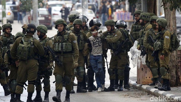 remaja palestina ditangkap tentara israel