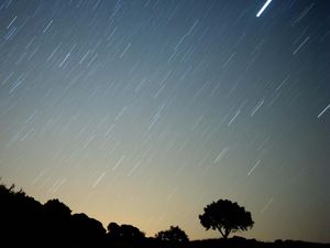 5 Fenomena Langit Tahun 2022, Ada Hujan Meteor hingga Super Full Moon