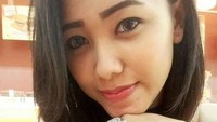 Kholil memberi sebilah golok, plastik hitam, tas belanja untuk memutilasi Nindy. Kepala dan kedua kaki Nindy dibuang di Curug Cigentis, Karawang. (Foto: Dok. Istimewa)