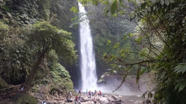 air terjun nungnung airterjun