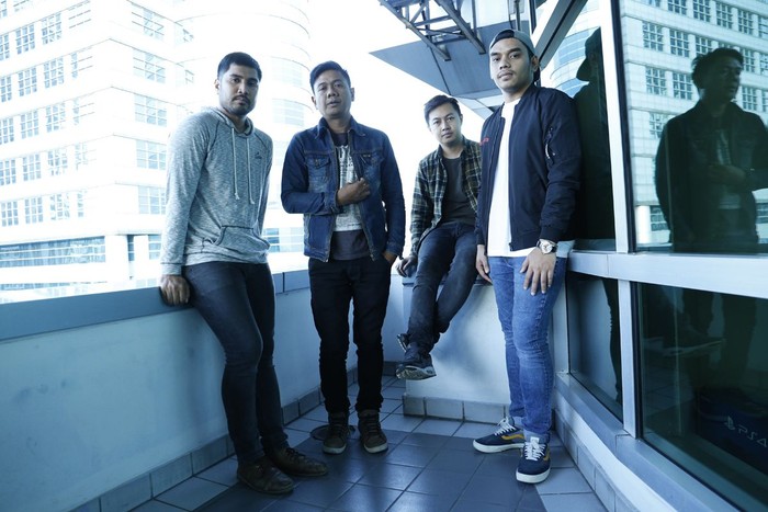 Album Istimewa Bagi Tiket