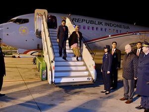 Tiba di Istanbul, Jokowi Siap KTT Luar Biasa OKI Soal Palestina