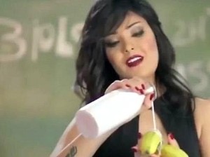 Video Musiknya Dianggap Cabul, Penyanyi Perempuan Mesir Dibui
