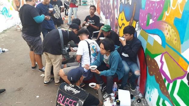 Cantiknya Kampung Warna-Warni dan Kolaborasi Seni Grafity Palembang