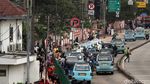Duh, Depan Stasiun Jatinegara Kembali Semrawut dan Macet