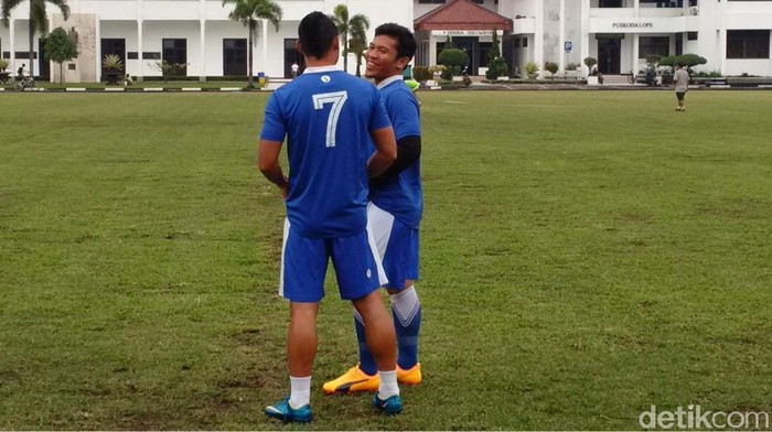 Eka Ramdani latihan di Persib